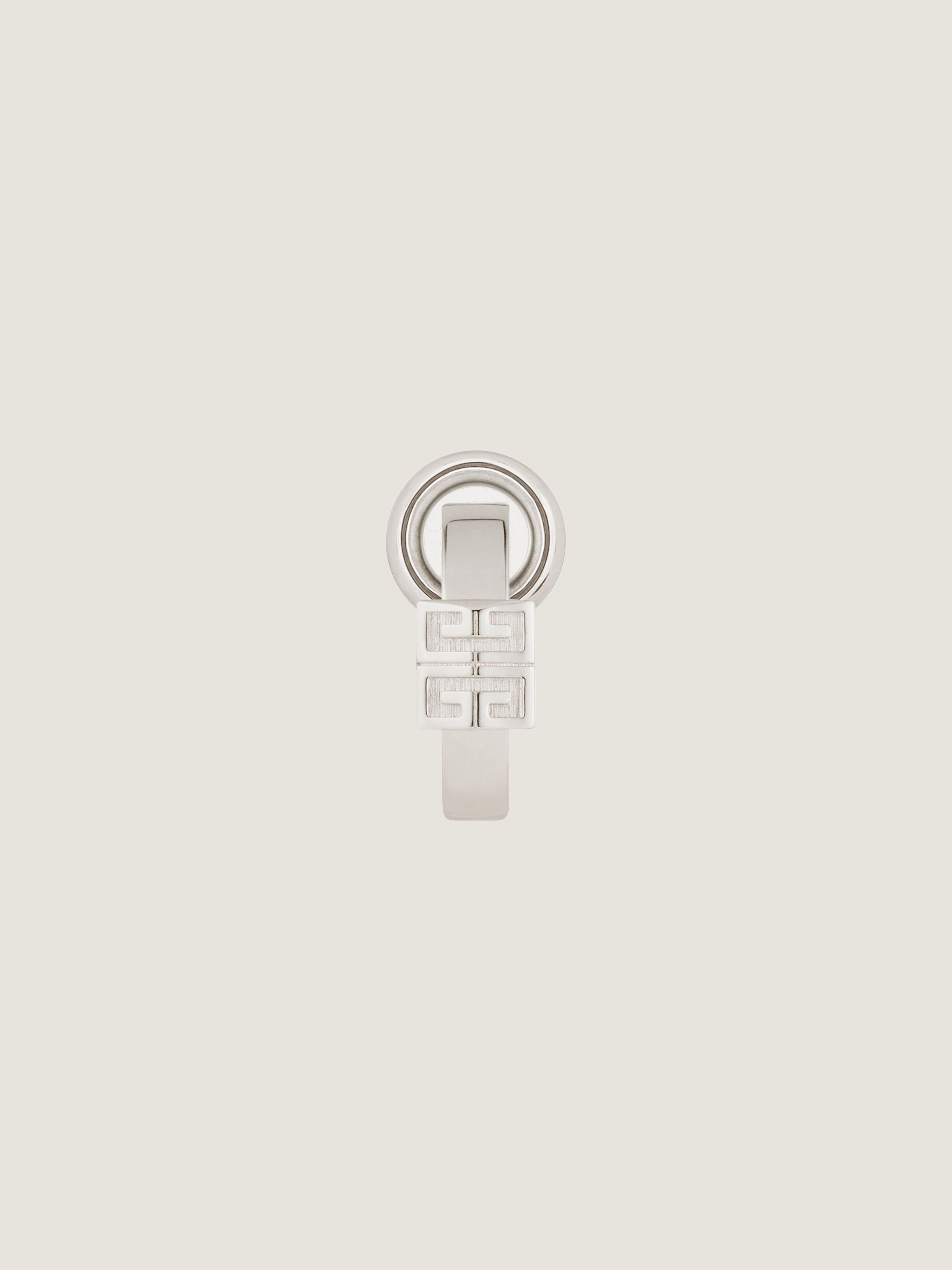 4G earring in metal